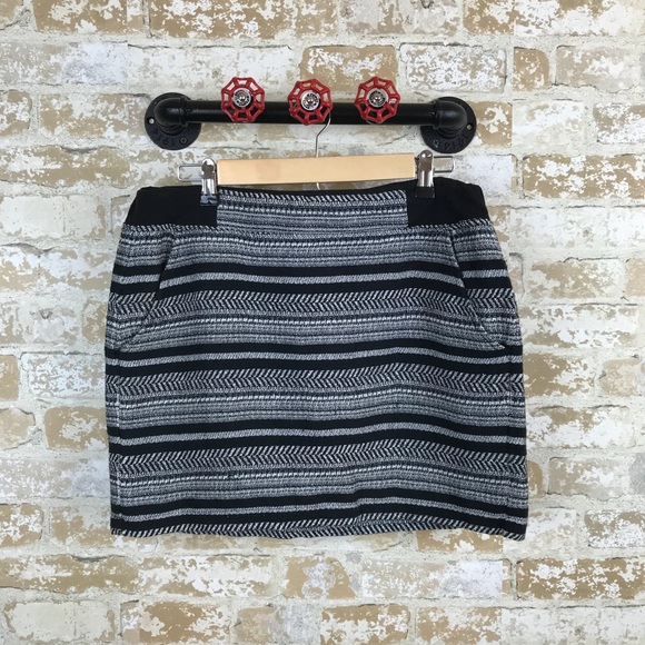 Lou & Grey Dresses & Skirts - Lou & grey boho printed casual skirt